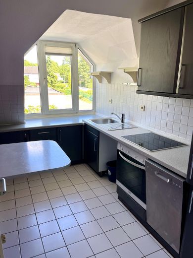 Maisonettewohnung in bester Lage von Schenefeld – Küche mit E-Geräten