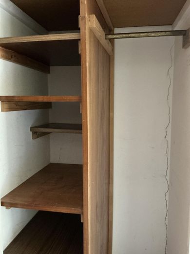 3-Zimmer-DG (2. Etage) für handwerklich Geschickte, ab sofort verfügbar – Einbau im Flur