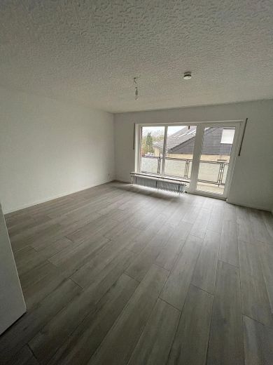 Innenansicht zum Balkon