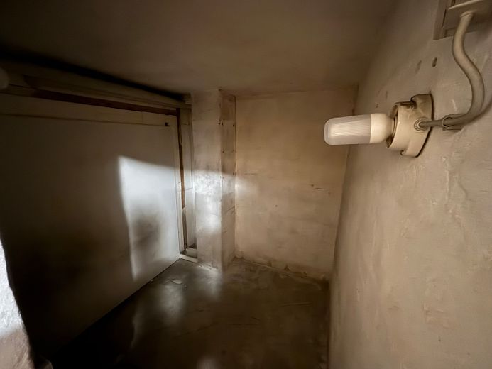 Sanierte ruhige Wohnung im Herzen von Korntal mit Garage, Balkonkraftwerk, Wallbox, 2 Sonnenbalkone – Keller 1