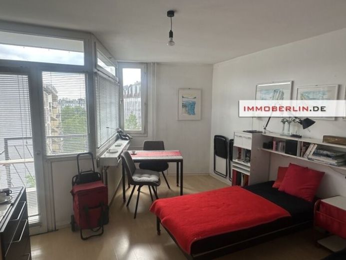 IMMOBERLIN.DE - Sonnenhelle Wohnung mit ruhiger Südloggia & Tiefgaragenplatz bei der Deutschen Oper – Foto 1
