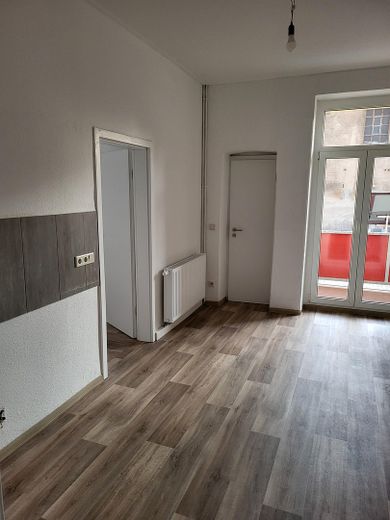 Neu Altstadt Wohnung mit Balkon 3Zimmer + – Blick zum Balkon