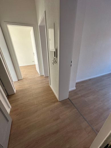 Schöne 3-Zimmer Wohnung in Hannover zu vermieten (7) (ID1663) – Flur