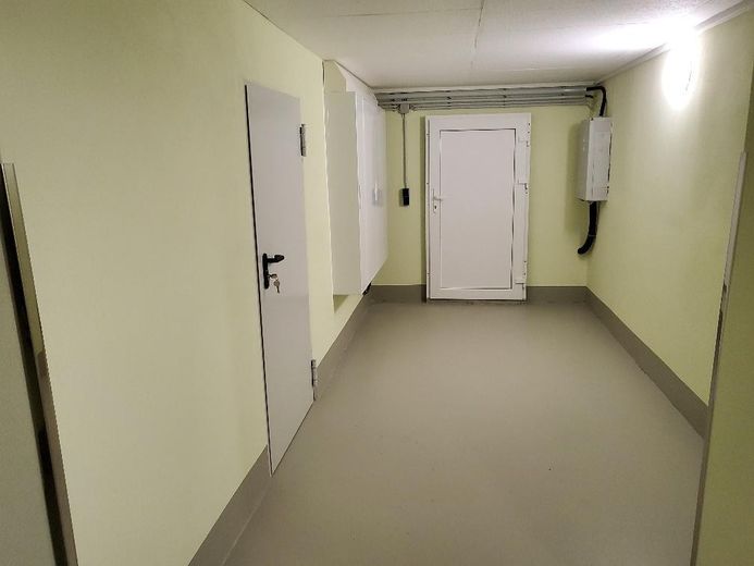 Topsanierte 3-Raum-Wohnung mit Balkon und sehr schöner Einbauküche – Keller
