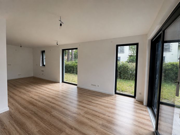 Nowy dom w Berlinie-Müggelheim – A+, taras na dachu, ogród, 4,5 pokoju, bez prowizji – Zdjęcie 7