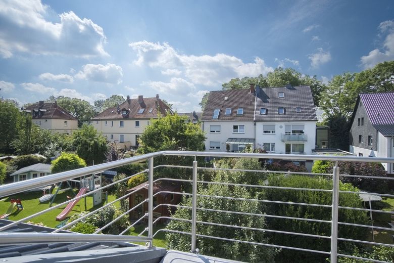 Acogedor y atractivo apartamento abuhardillado con un maravilloso balcón, en una zona residencial tranquila y con buenas posibilidades de aparcamiento – 17ceb77f2fb54c68613e8dea94789ab528eb9b57.jpg
