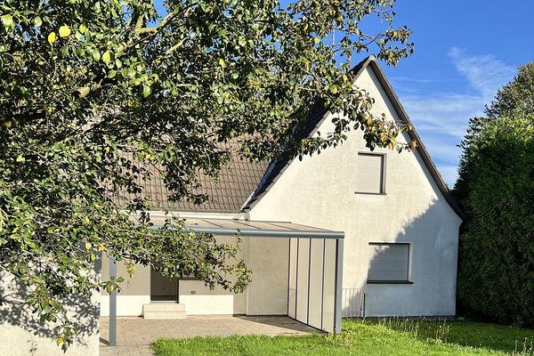 Modernized detached house for rent: Modern family living with an XL garden in Bochum-Harpen!