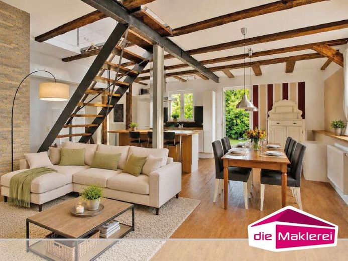 Ihr neues Zuhause im Herzen der Altstadt - stilvoll, großzügig und voller Charme – Foto 1