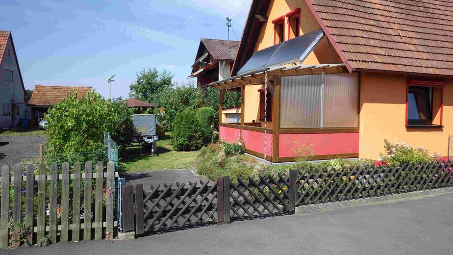 Anwesen mit Einfamilienhaus inkl. ELW & zweitem Wohnhaus, Garagen, Carport, Scheune & Werkstatt – Foto 37