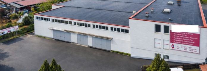 Großflächige Gewerbeimmobilie mit Entwicklungspotenzial-ehemaliger Fachmarkt auf 4.255 m² Grundstück