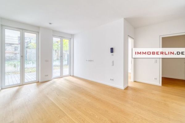 IMMOBERLIN.DE - Toplage! Moderne Wohnung mit ruhiger Südwestterrasse, Garten