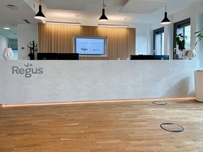 Pronájem kanceláře 3.235 m² – Foto 1