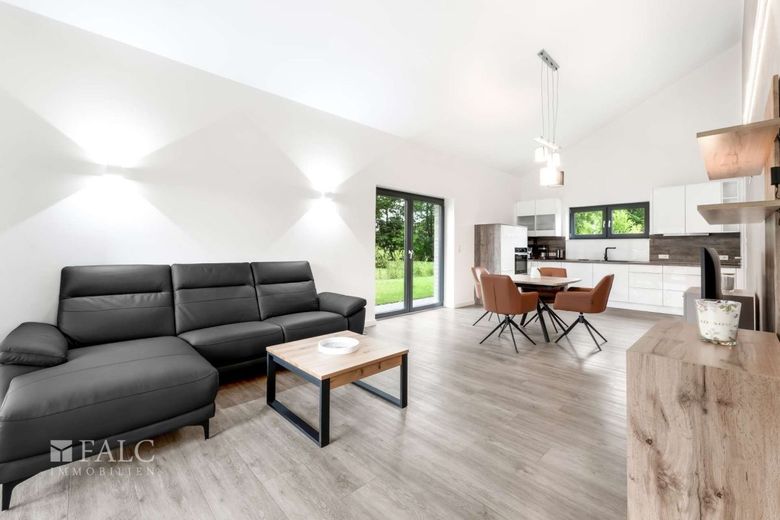 Modernes Ferienhaus am Küstenkanal - Erstbezug in traumhafter Lage – Wohn-/Essküche