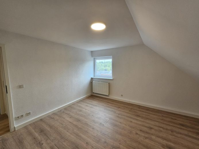 Appartamento mansardato di 3 locali – Foto 3