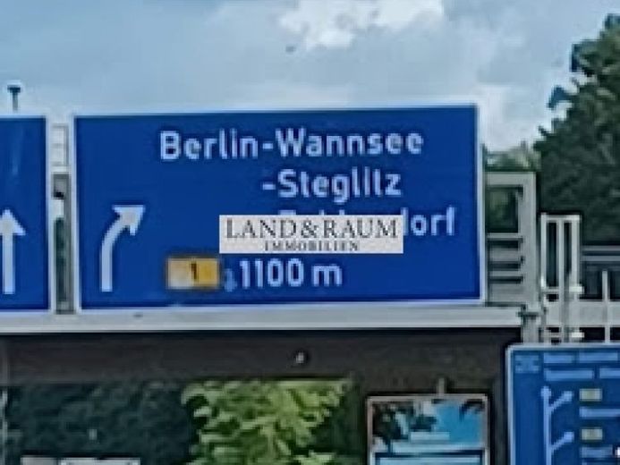 Parcela comercial en Kleinmachnow cerca de Zehlendorf, en el parque Dreilinden – Foto 1