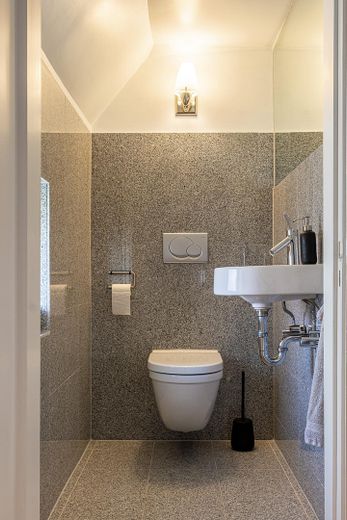 Hochwertiges Einfamilienhaus, 228 Wohnfl., 3 Etg., 5 Schlz., Terrasse, 2 Balkone, 3 Bäder & Sauna – फोटो 22
