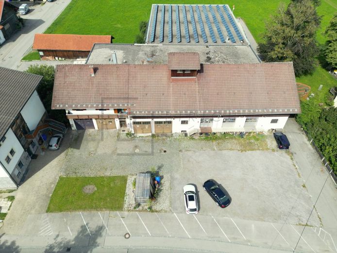 Renditeobjekt Wohnhaus /Produktions- Lagerhalle 3300m² auf 2225m² Grundstück, nähe A7 Kempten – Ansicht