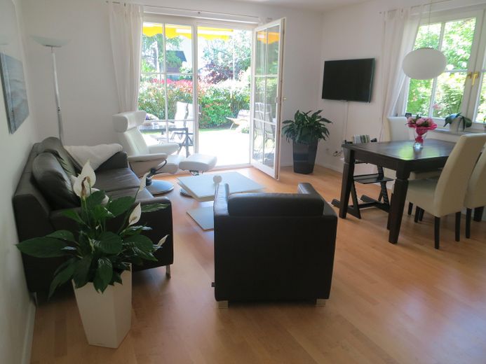 Wohnzimmer (Einrichtungsbsp.)