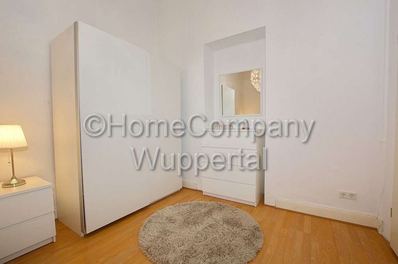 Moderne Altbauwohnung im Boho-Style mit DSL und Waschmaschine, Nähe Barmer Bahnhof und Opernhaus – 4708a89b7443584cb507cf167ae078af3f648ce2.jpg