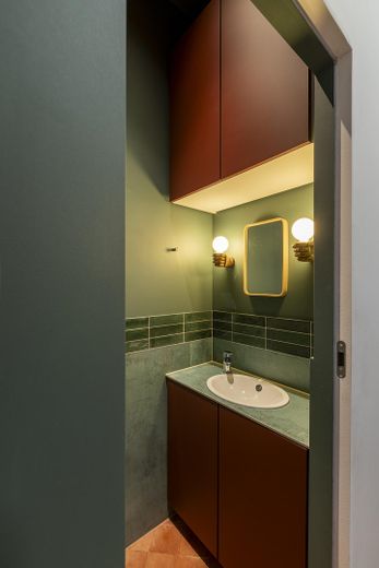 Einzigartige Wohnung | privater Eingang | bezugsfrei | ohne Provision – Gäste WC