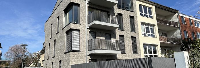 Provisionsfrei: neuwertiges MFH in Rodenkirchen – Rückseite