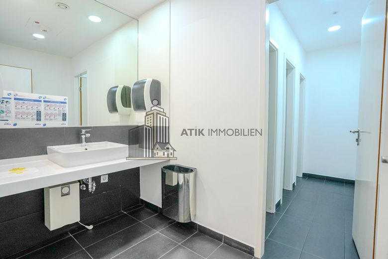 ATIK: Repräsentative Büros x herausragende Architektur x optimale Infrastruktur - provisionsfrei – WC