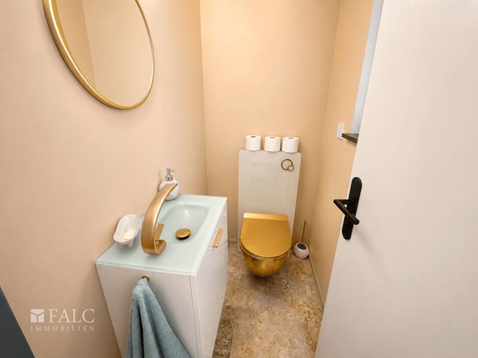 Modernisiertes Wohnhaus mit Einliegerwohnung, Smart Home, PV-Anlage und Feldrandlage – Gäste-WC