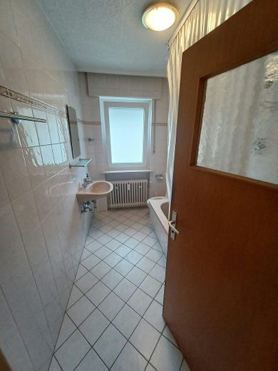Se alquila piso de 3 habitaciones con trastero en el sótano en Waldsee – Badezimmer 1