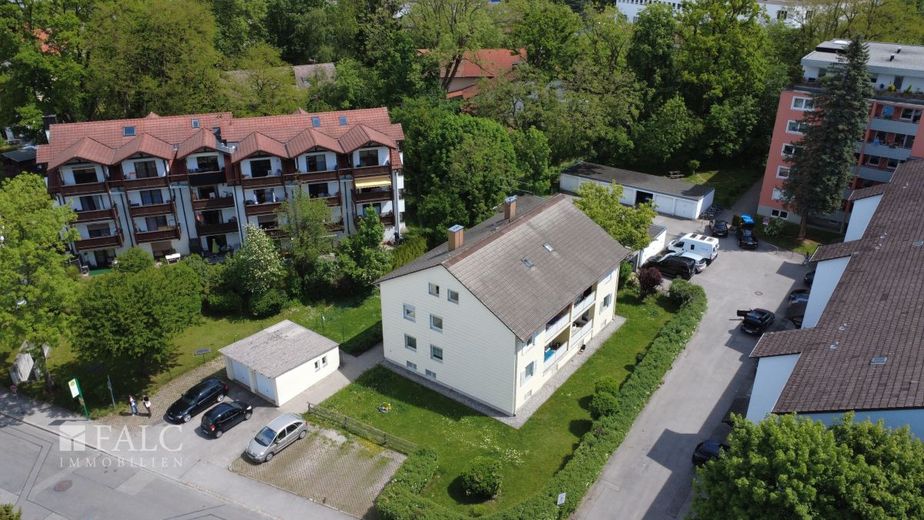 MFH in Weilheim mit 5 Einheiten, guter Vermietbarkeit und Entwicklungsperspektive – Außenansicht