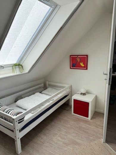 Doppelhaushälfte mit Einliegerwohnung zum Kauf – Kinderzimmer DG