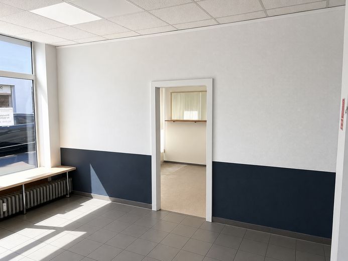 Gewerbelokal "Provisonsfrei" – Eintritt Büro