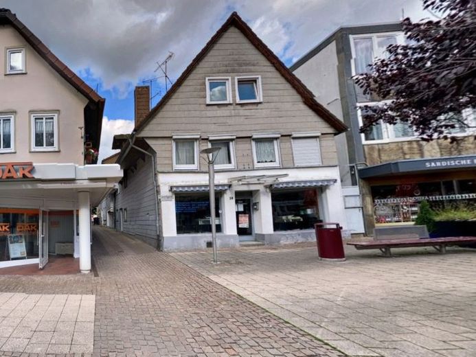 Holzminden, MFH + Hinterhaus – Foto 1