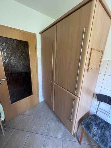 Frisch renovierte 75 m²-Wohnung mit Balkon, Aufzug & EBK in Hannover-Bothfeld-Vahrenheide – Küche