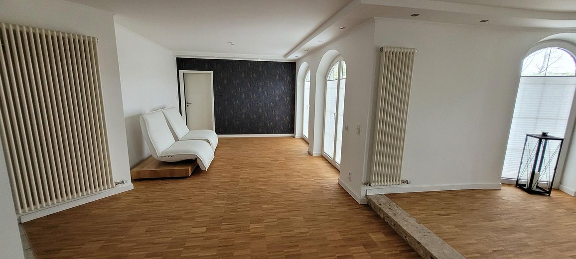 Grosszügiges Architektenhaus in reizvoller Lage von Schwerin – Wohnen 2