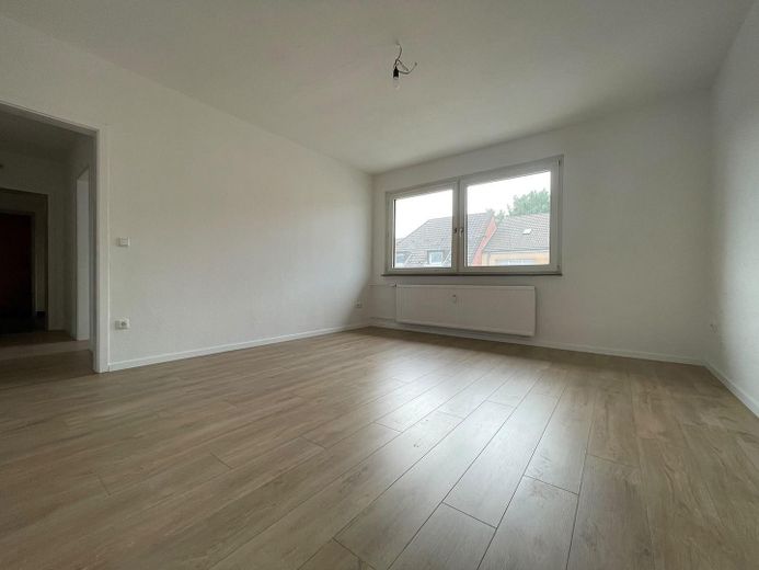 renovierte 3 Zimmer, frei ab sofort – Zimmer 1