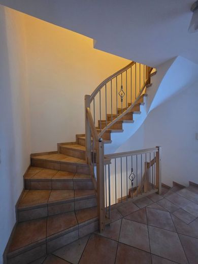Reihenhaus-Perle nahe Chiemsee &amp; Kampenwand – Flur