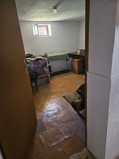 Casa bifamiliare indipendente in posizione privilegiata ai margini del paese a Königsbach-Stein – Foto 7