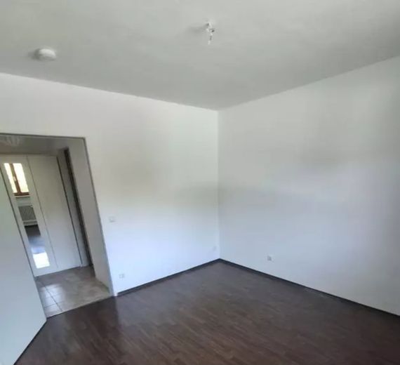 Appartamento di 2 locali al piano rialzato con piccola vista sulle montagne e ampio balcone - SENZA PROVVIGIONE – Foto 5