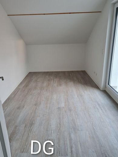Helle Dachgeschoss Wohnung – Foto 11