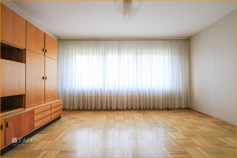 Mehrgenerationenhaus mit Schwimmbad – Zimmer 1 EG