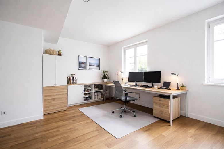 Luxuriöse, moderne 5-Zimmer Maisonette Wohnung mit TG-Stellplatz und Balkon in Südwest-Lage – Zimmer 1 UG