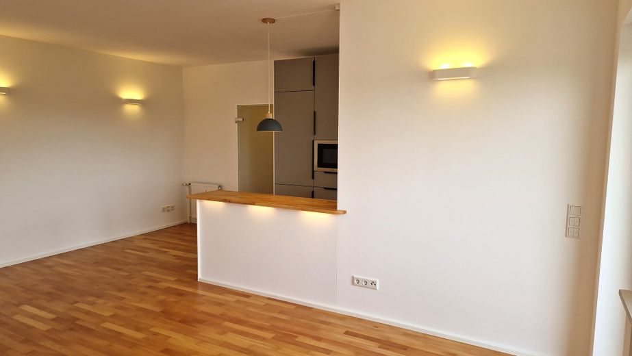 Wohnzimmer mit Küche