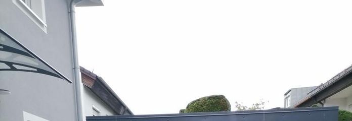 Doppelcarport mit Segmenttor