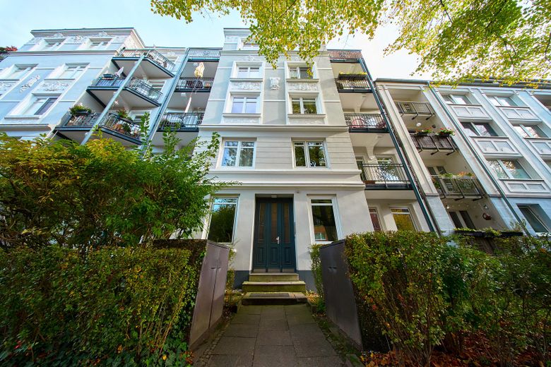 Gepflegte Altbauwohnung in Hamburg-Eimsbüttel – frisch renoviert, provisionsfrei – Haus 