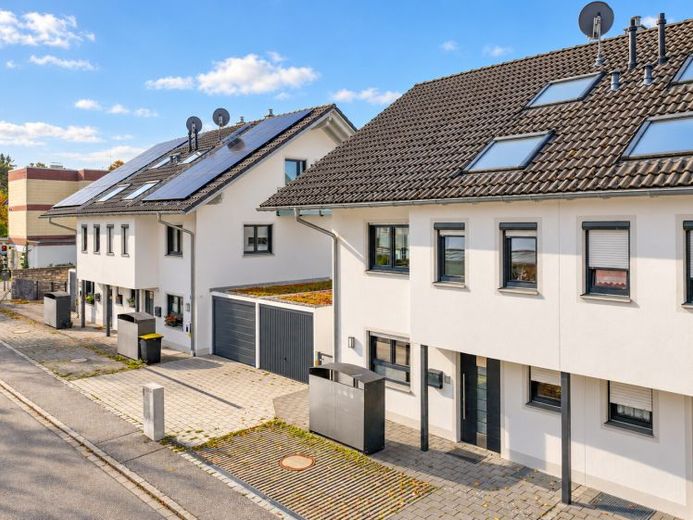 Modernes Familienheim im Herzen von Wolfratshausen – 6 Zimmer, offener Wohnessbereich und Vollkeller – Foto 1
