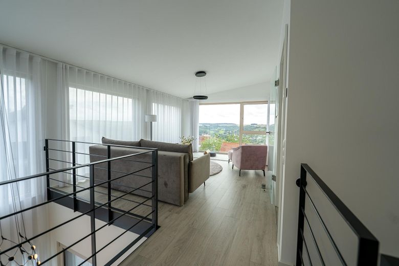 Galerie/Yogaraum + Weitsicht