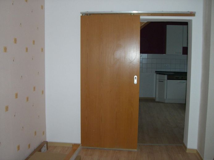 Blick von Flur in Küche