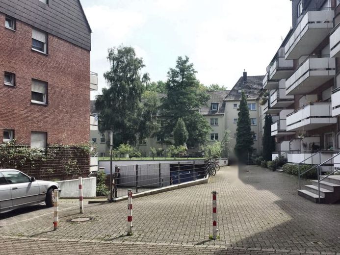 Solo 64.910 €! Opportunità di rendimento per investitori: appartamento di 2 locali con balcone a Essen-Altenessen – Foto 1
