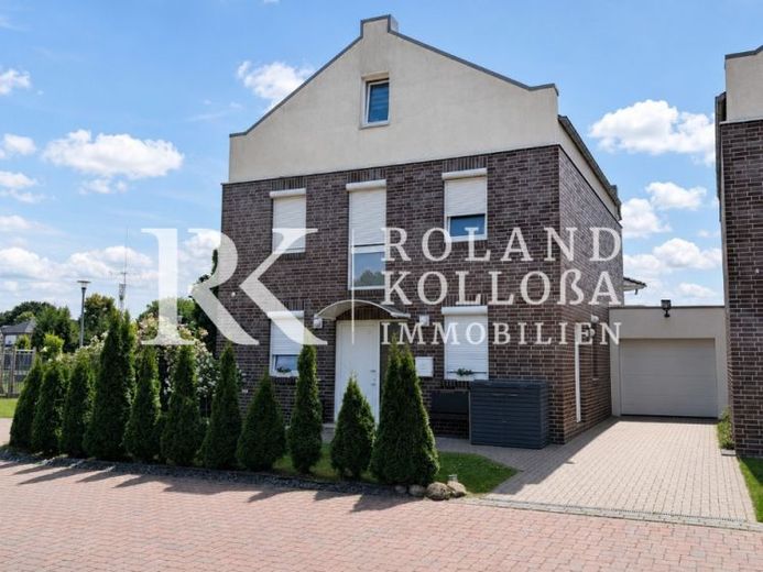Modernes Kettenhaus in Achim: 121 m² Wohnfläche + ca. 30 m² ausgebauter Spitzboden – फोटो 1