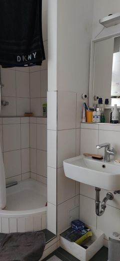 Bel appartement ancien près du Viktoriapark, sans commission de la part du propriétaire – Bad
